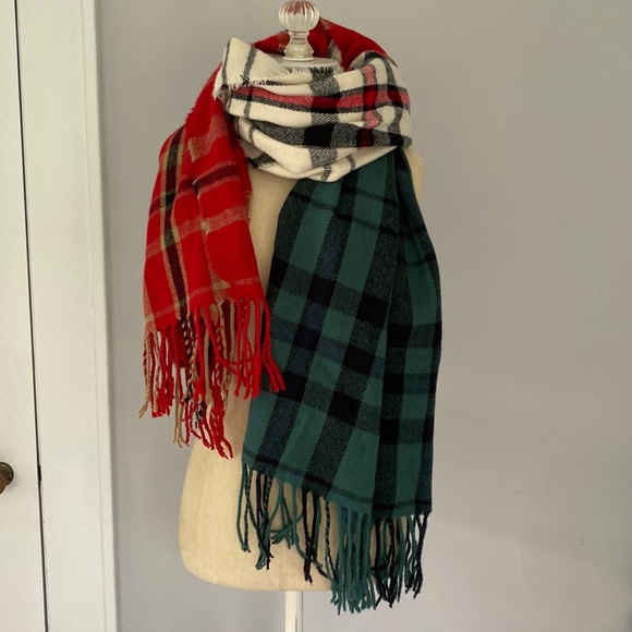 Urban Outfitters Accessories - Plaid Blanket scarf in beautiful red green black and cream colors